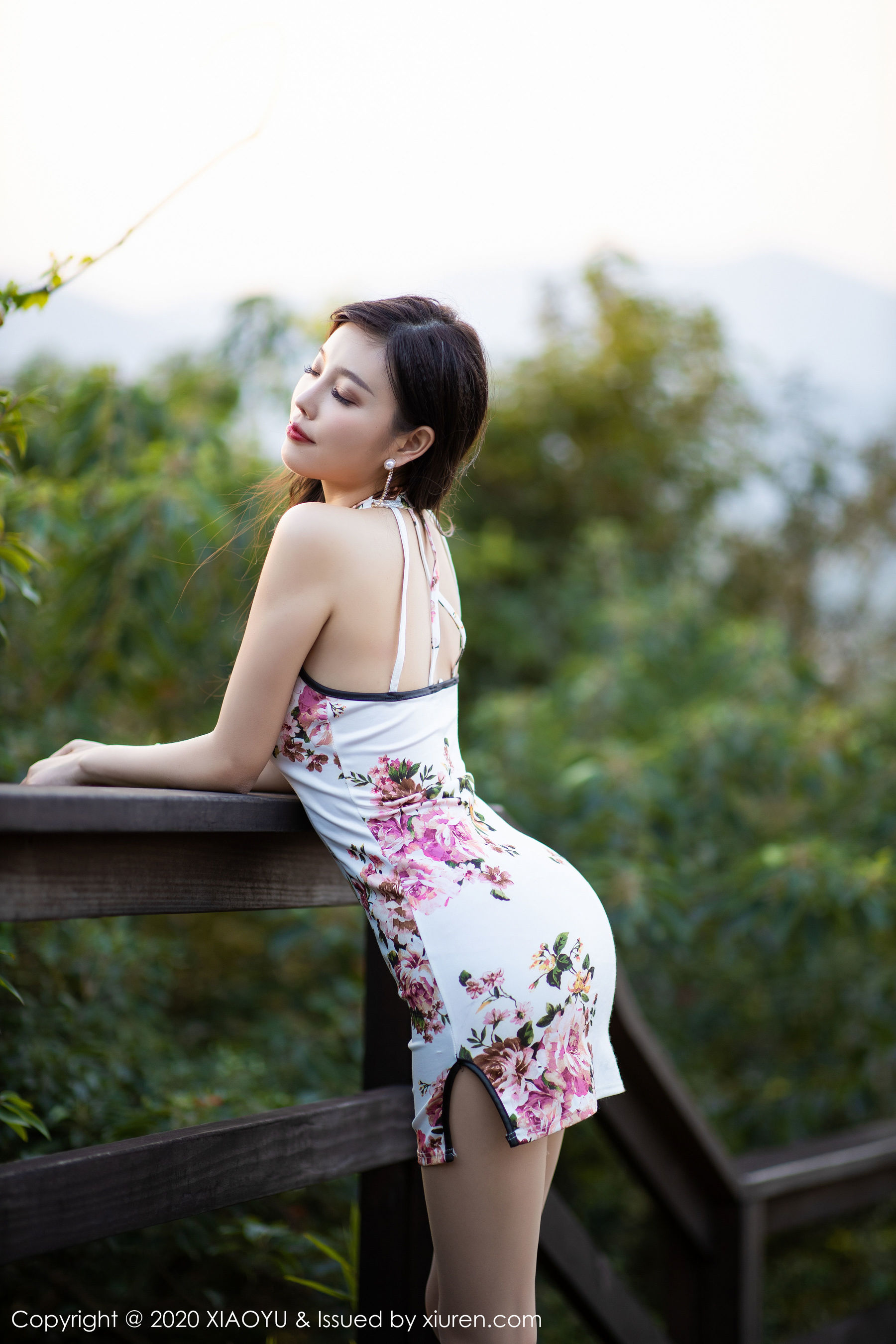 杨晨晨sugar《美臀玉足的极致诱惑》 [语画界XIAOYU] Vol.233 写真集