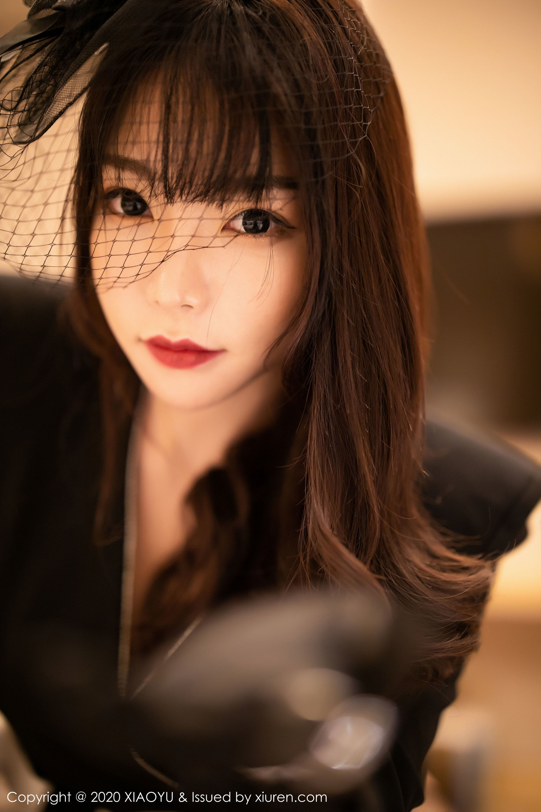 芝芝Booty《高贵典雅制服与魅惑网袜系列》 [语画界XIAOYU] Vol.239 写真集