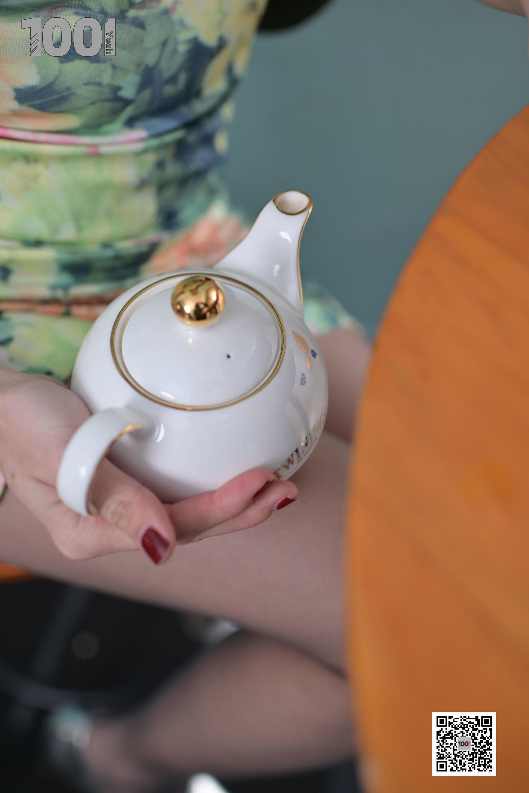 模特真真 《浓缩胶囊》  [一千零一夜IESS] 丝袜美腿写真集