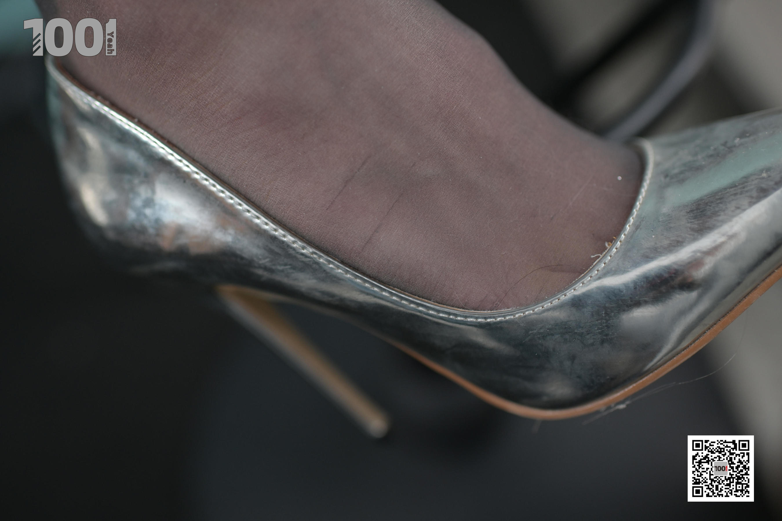 模特真真 《浓缩胶囊》  [一千零一夜IESS] 丝袜美腿写真集