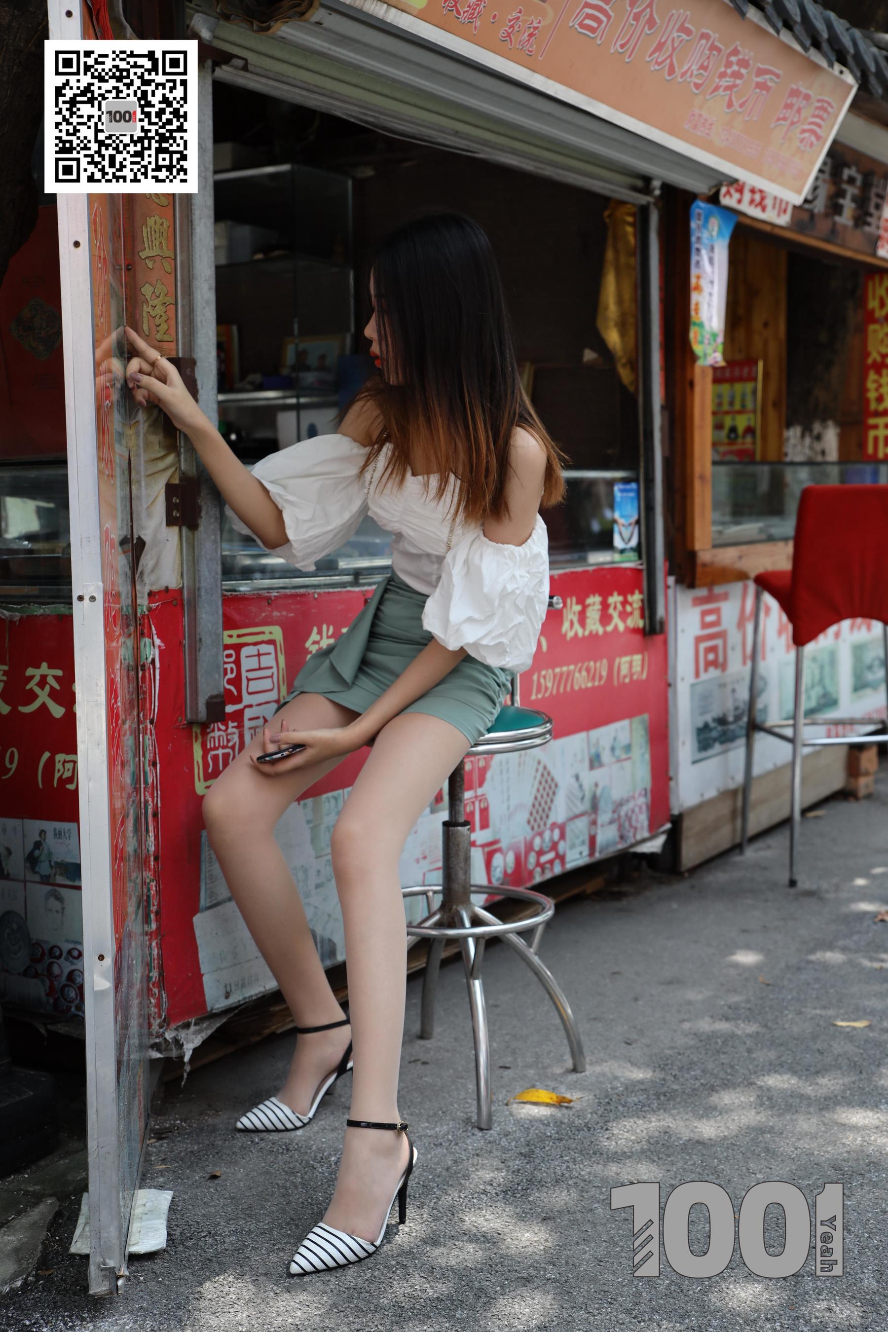 模特西瓜 《逛古玩城1》 [一千零一夜IESS] 丝袜美腿写真集