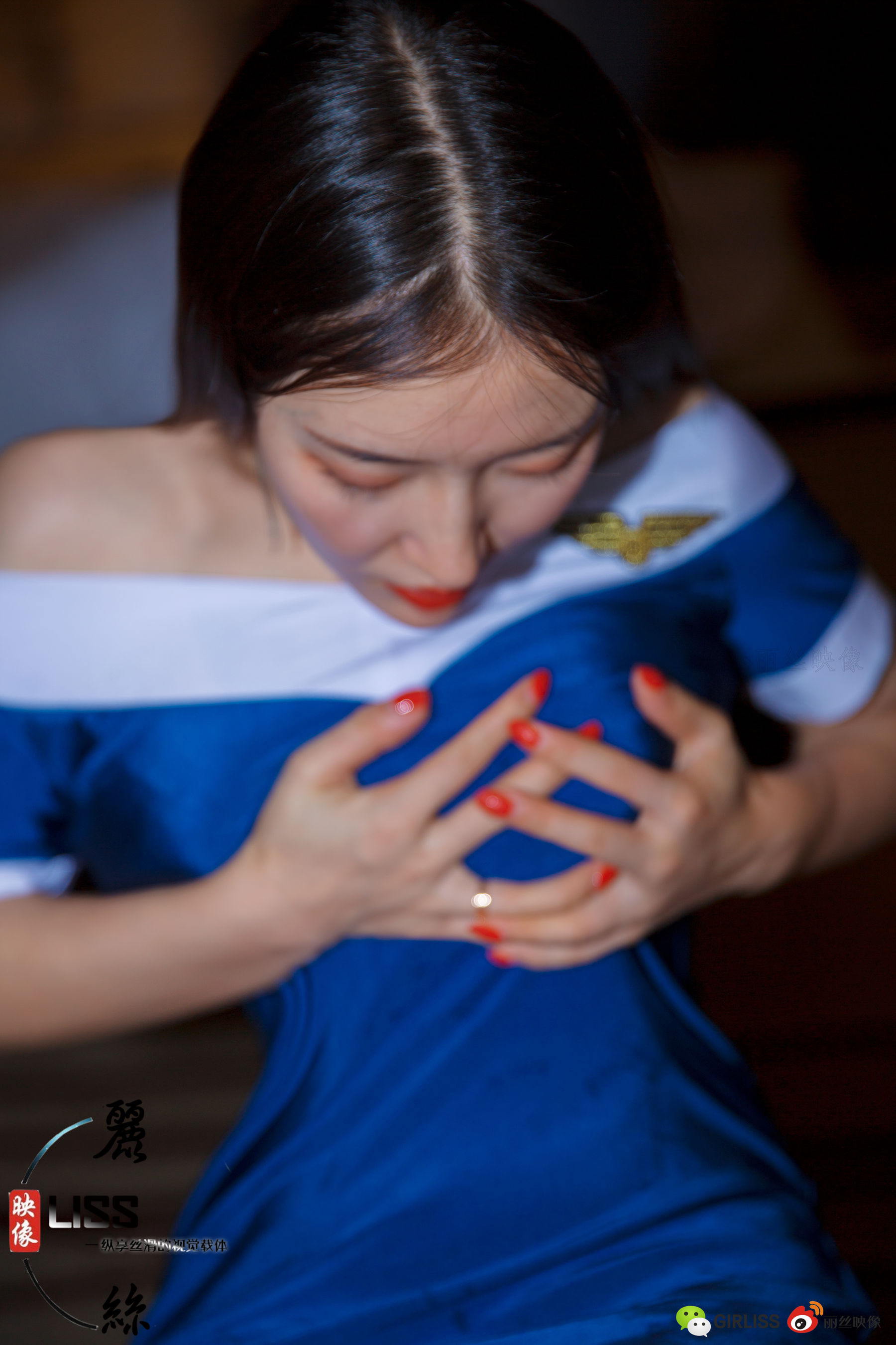 《黑丝美腿丝足 空乘制服 - 4》 [丽丝映像GIRLISS]  写真集