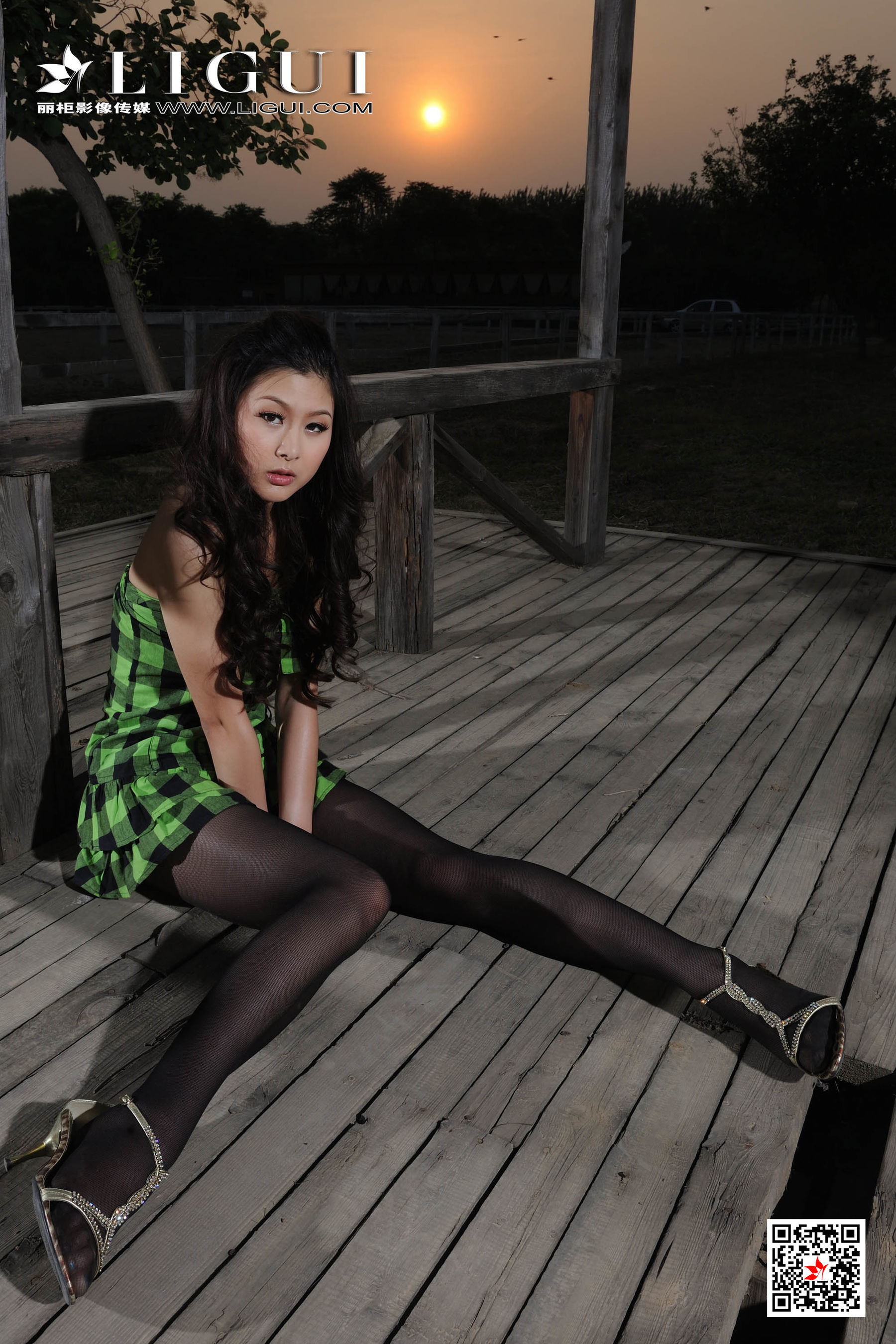 Model 孙跃《户外美丝高跟》 [丽柜LIGUI] 网络丽人 写真集