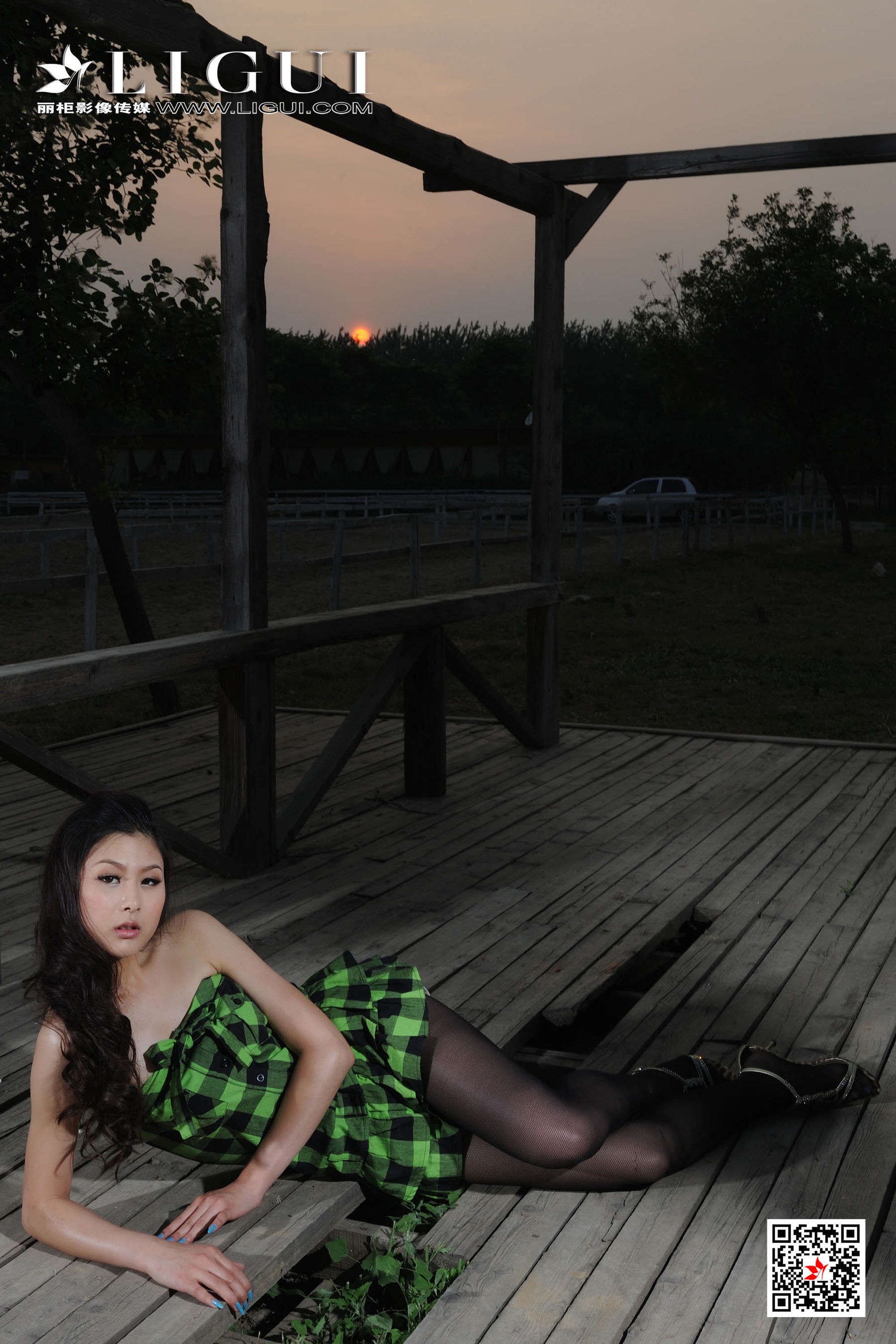 Model 孙跃《户外美丝高跟》 [丽柜LIGUI] 网络丽人 写真集