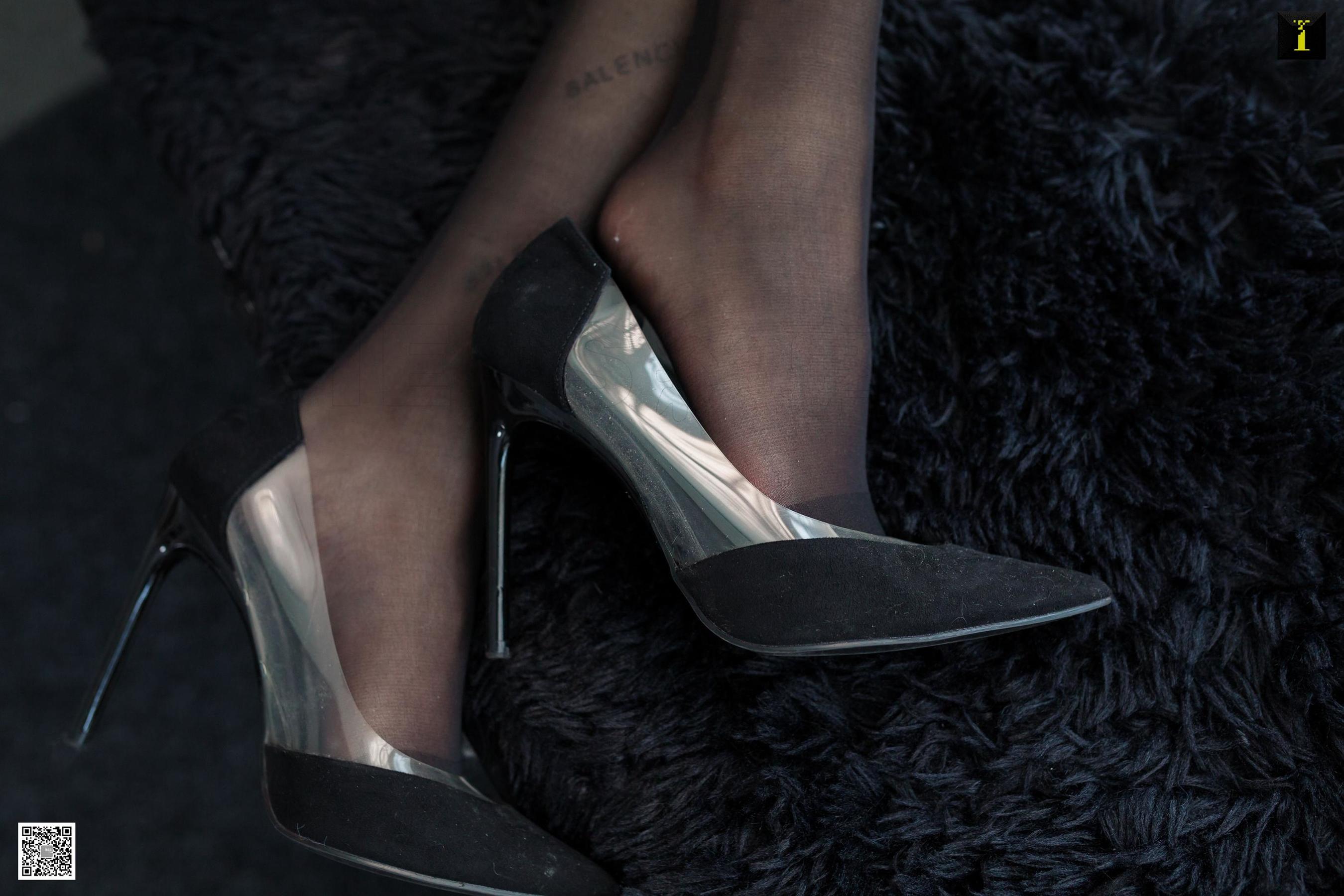 模特尧尧 《混血范歌手》 写真集[异思趣向IESS]