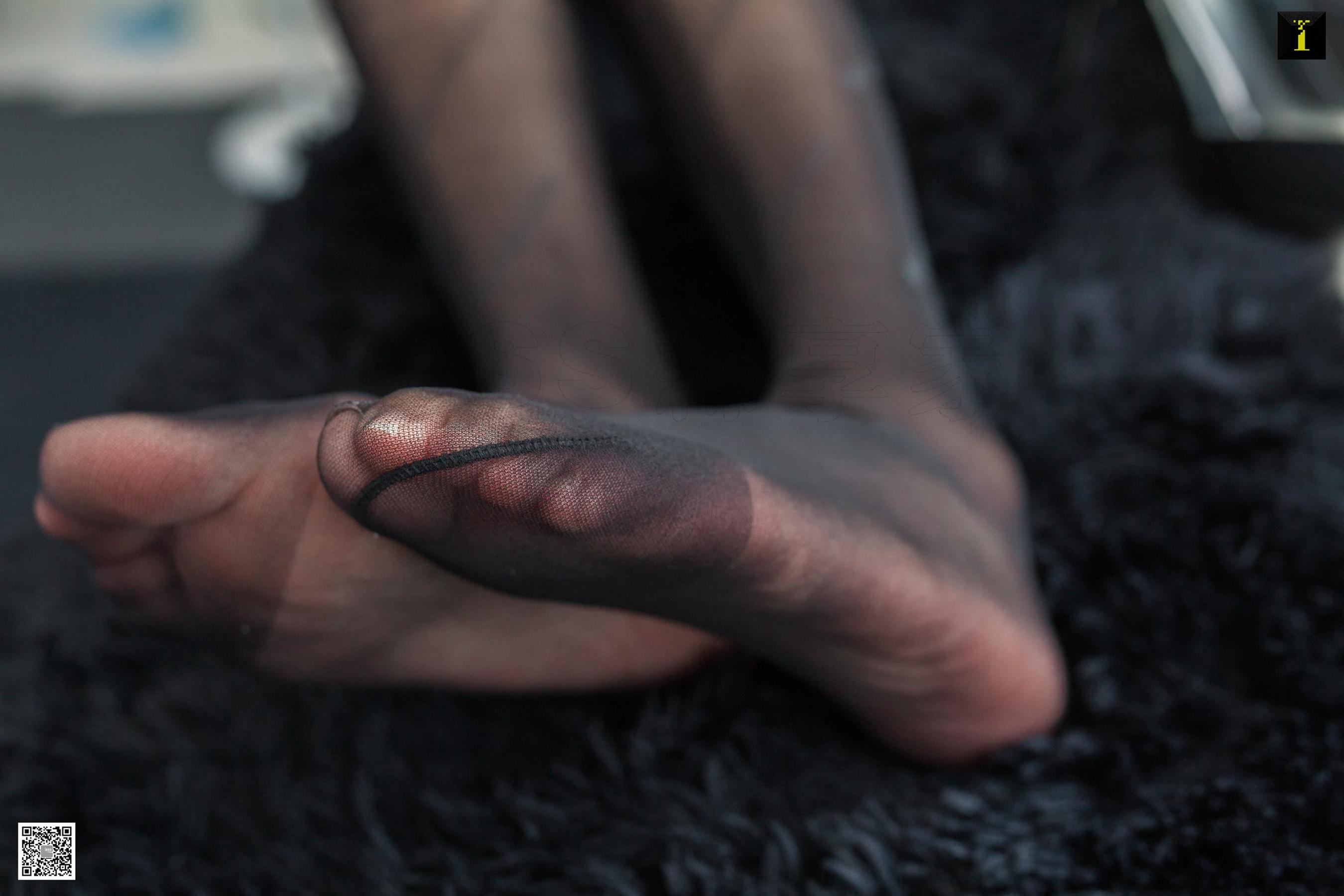 模特尧尧 《混血范歌手》 写真集[异思趣向IESS]