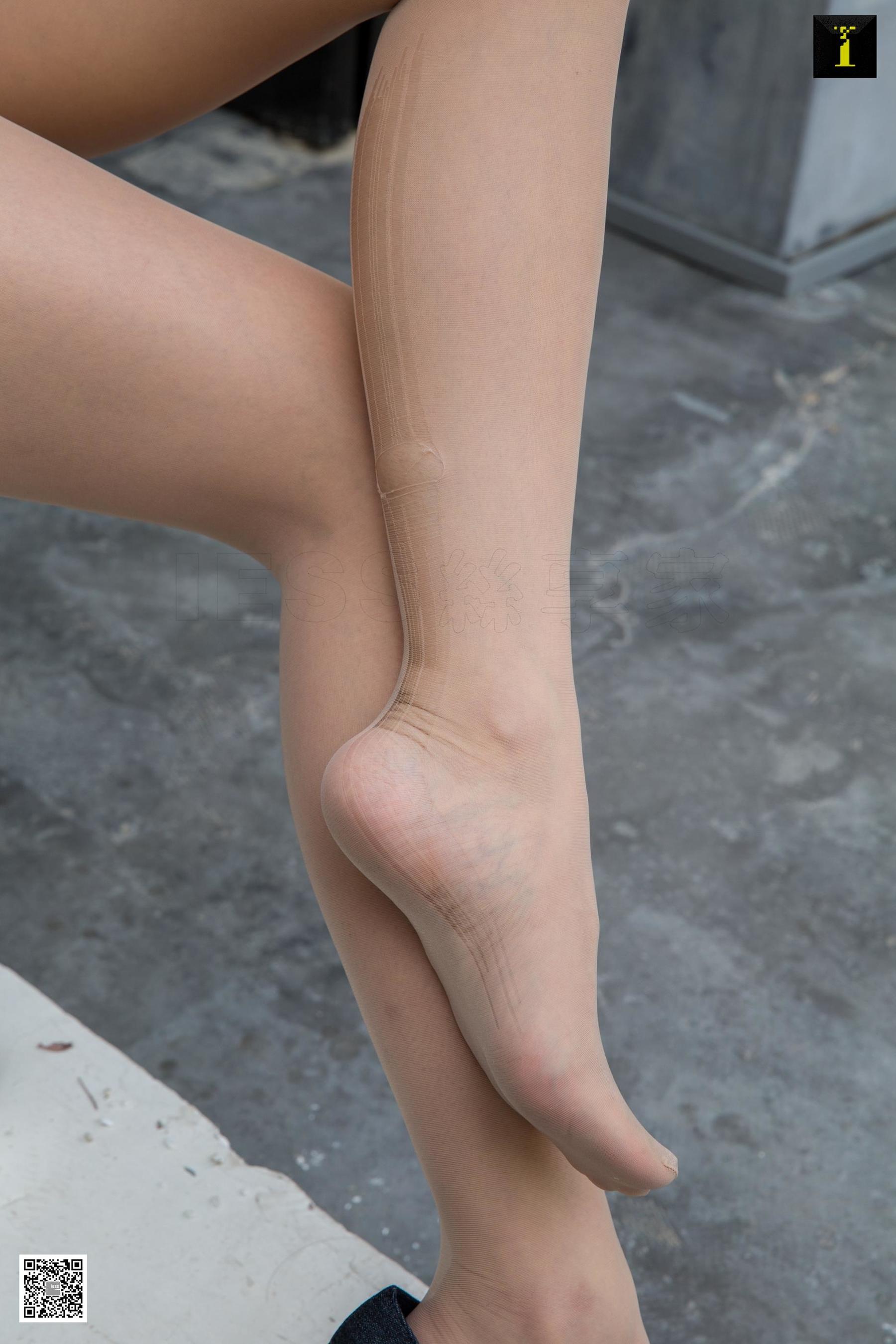 模特：秋秋 《酒红小礼服》 [异思趣向IESS] 写真集