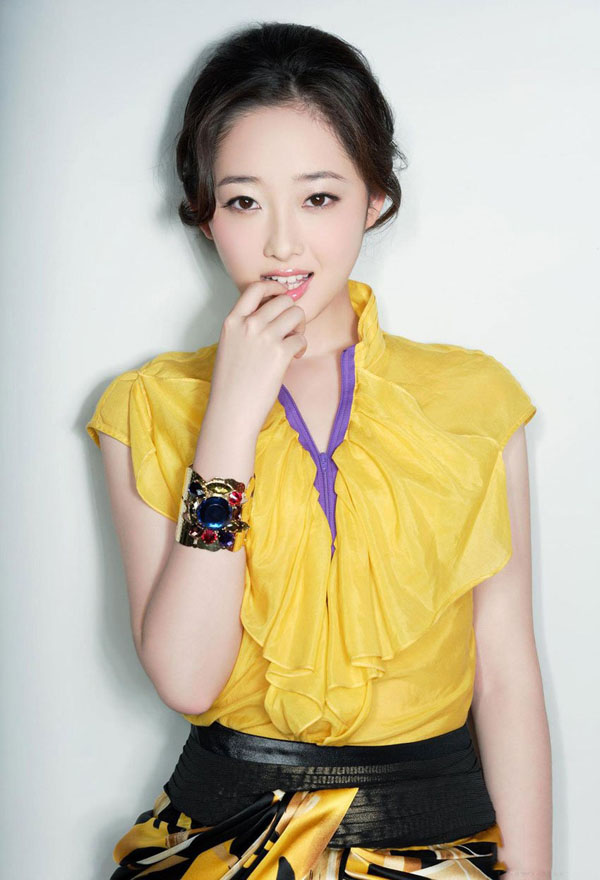 绝色美女性感写真 嘴唇很诱人