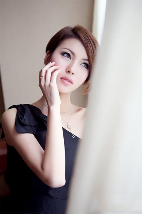 纯情美女家居唯美写真