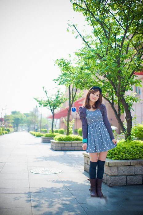 清纯美眉果子 户外时尚服饰写真