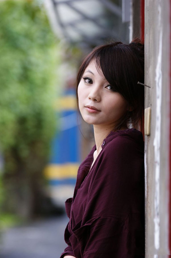 清纯美女另类装扮