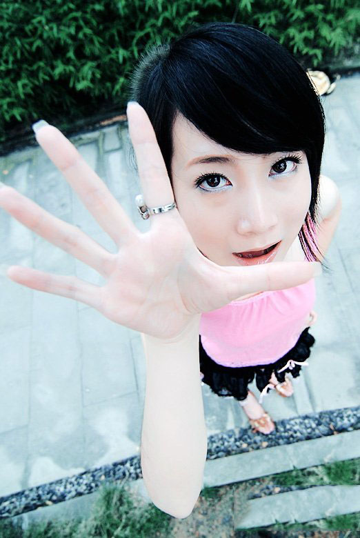 学校超清纯美眉自拍照