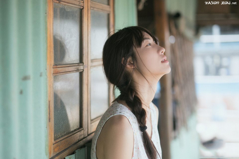 青纯美女海边渔家高清写真