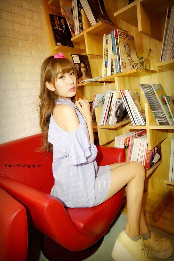 清纯少女咖啡时光