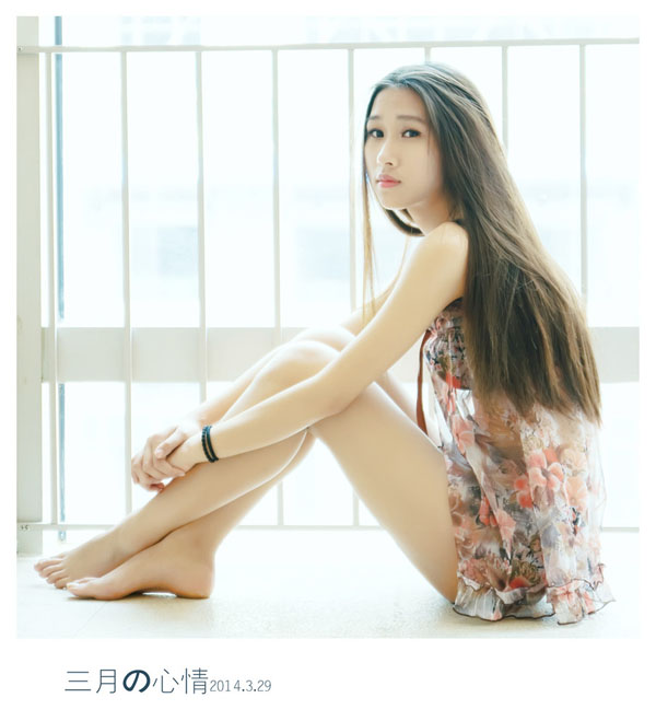 粉嫩美女迷人清纯写真照