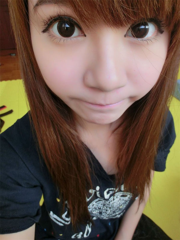 白嫩性感美女于熙可爱自拍照