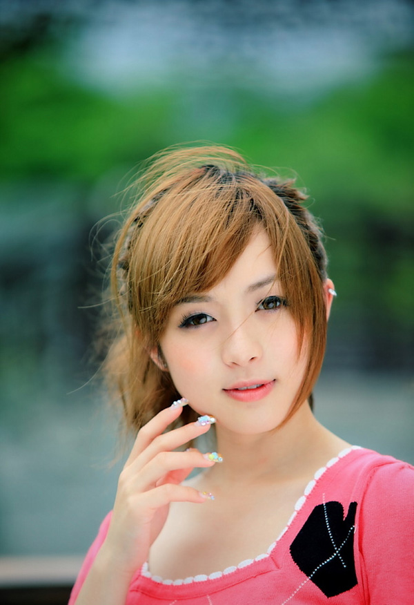 清纯美女甜美可爱街拍写真