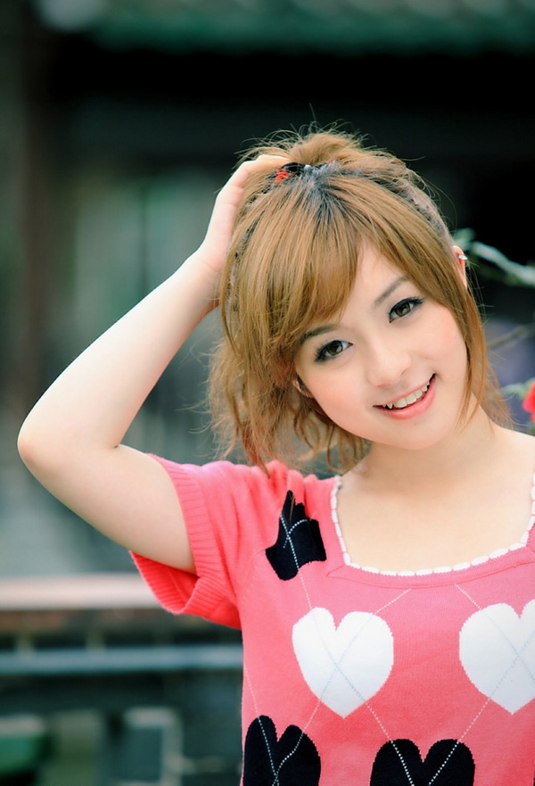 清纯美女甜美可爱街拍写真