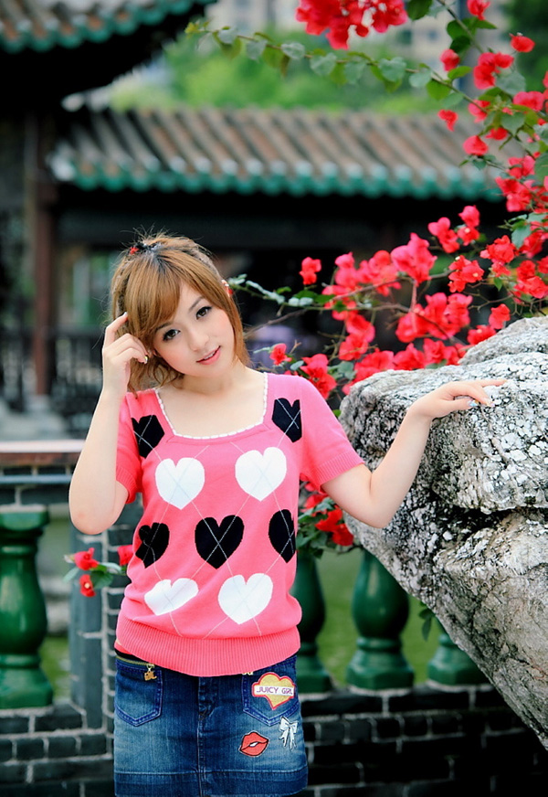 清纯美女甜美可爱街拍写真