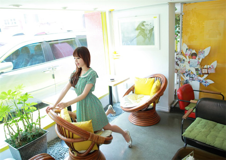 金信英可爱俏皮写真