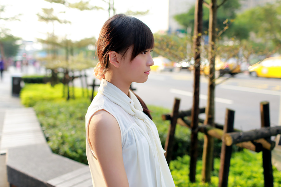 清纯甜美可爱MM迷人街拍