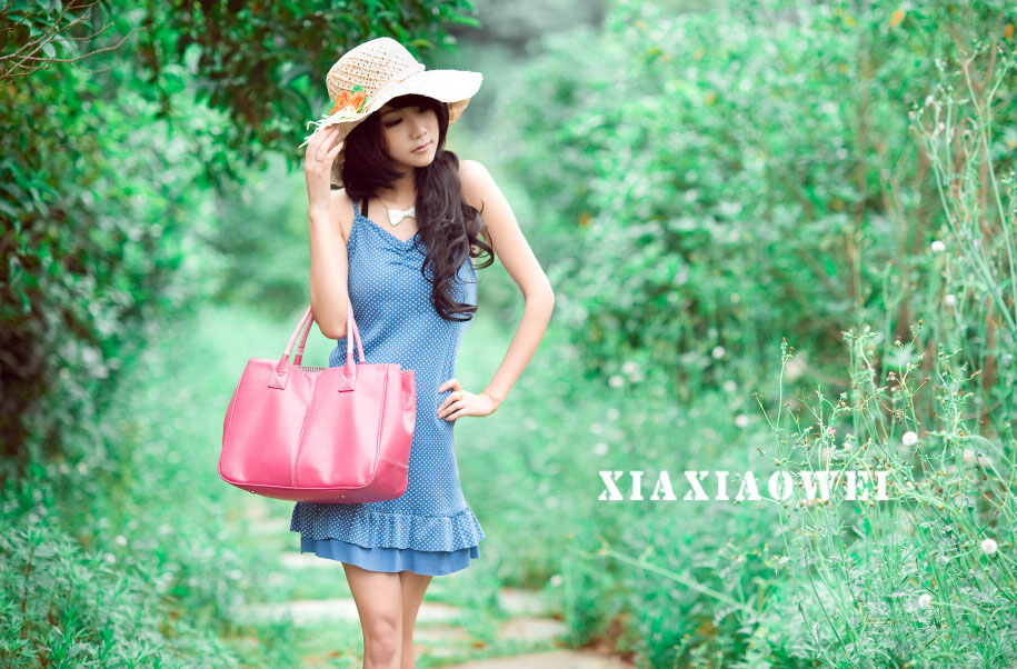 清纯迷人夏小薇户外唯美写真