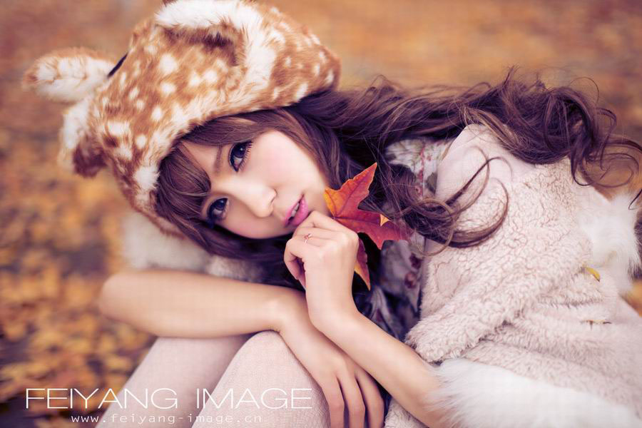 清纯美女深秋迷人甜美写真