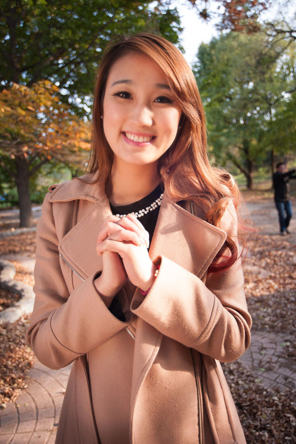 美女清纯外拍迷人写真