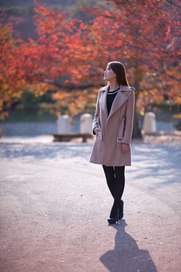 美女清纯外拍迷人写真