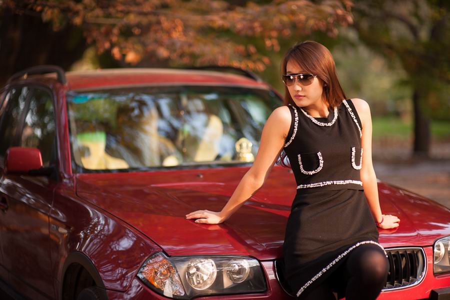 美女清纯外拍迷人写真