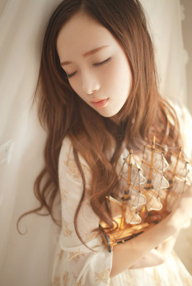 清纯迷人小魔女日记