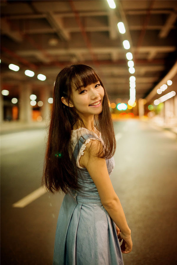 阳光美女琪琪唯美清纯写真