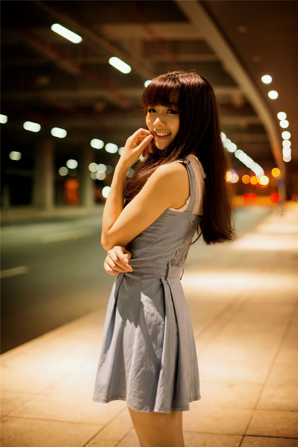 阳光美女琪琪唯美清纯写真