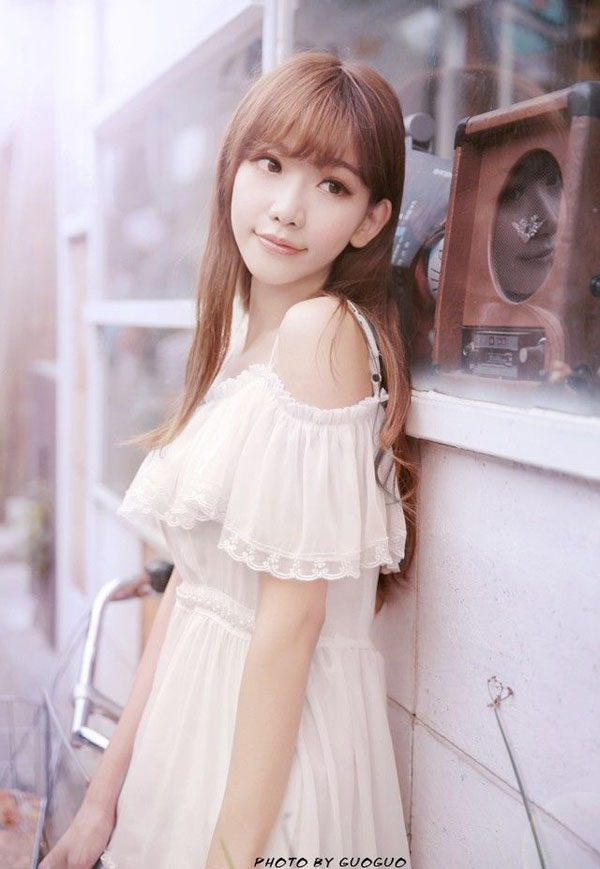 极品妙龄清纯美女潇潇迷人生活照