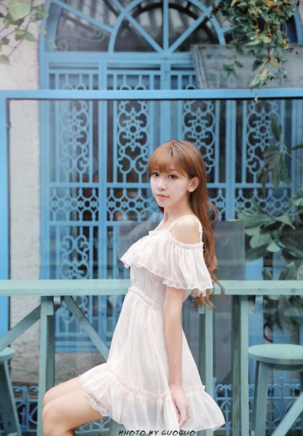 极品妙龄清纯美女潇潇迷人生活照