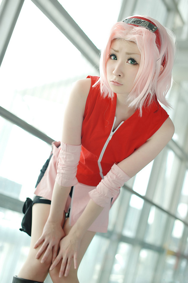 《火影忍者》小樱高清COS写真