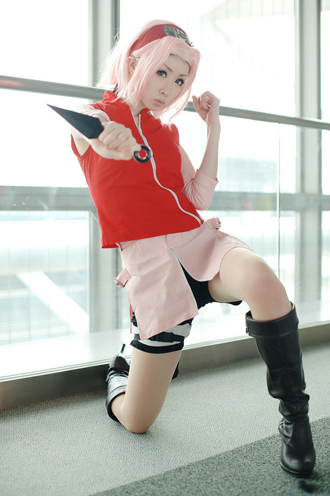 《火影忍者》小樱高清COS写真