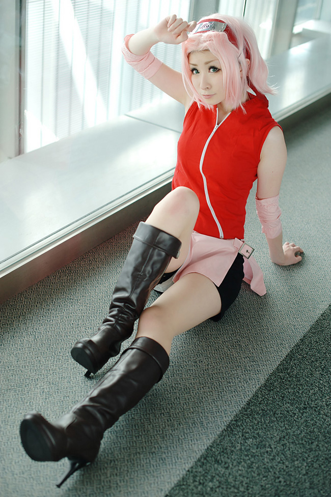 《火影忍者》小樱高清COS写真