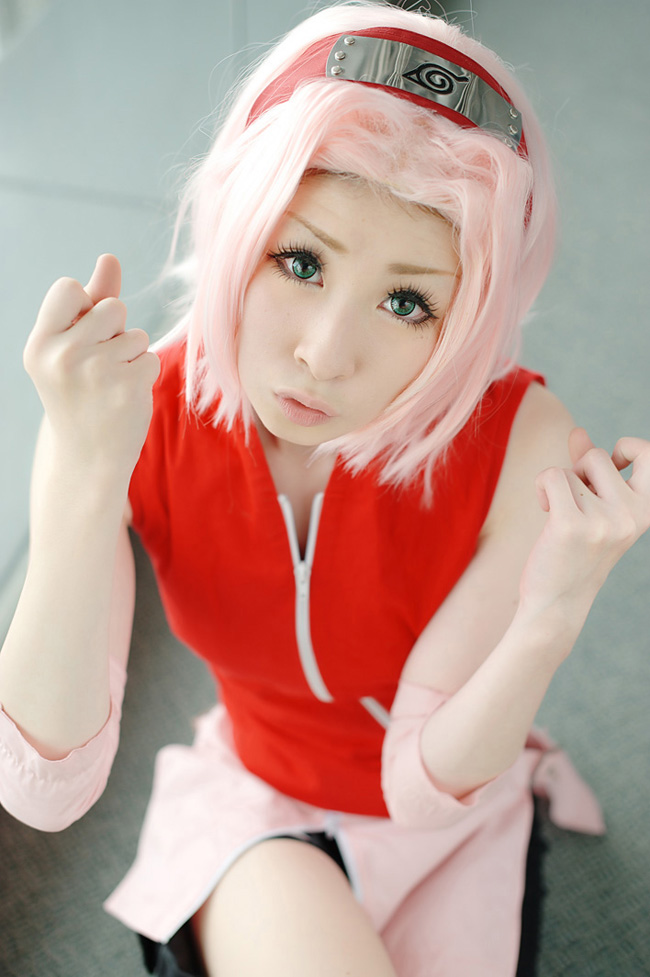 《火影忍者》小樱高清COS写真