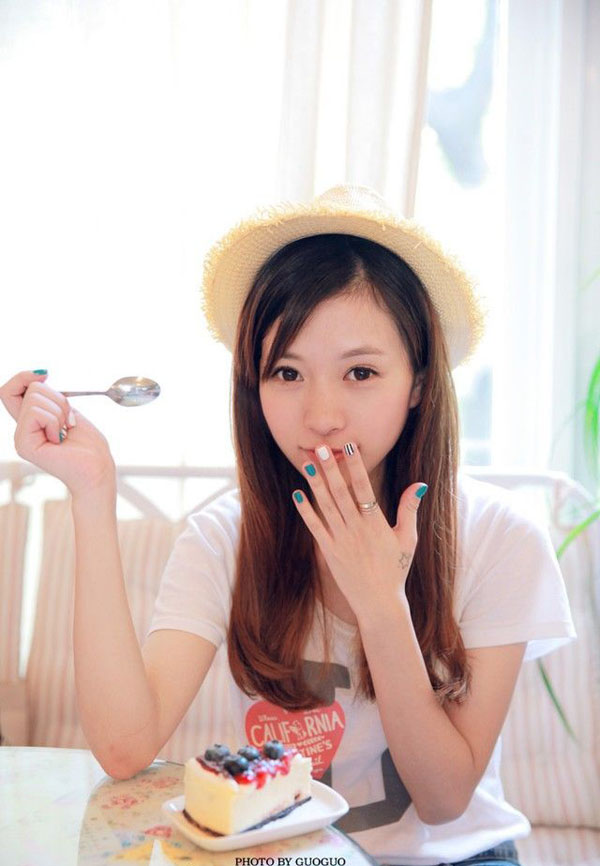 开学刚来的可爱迷人小师妹