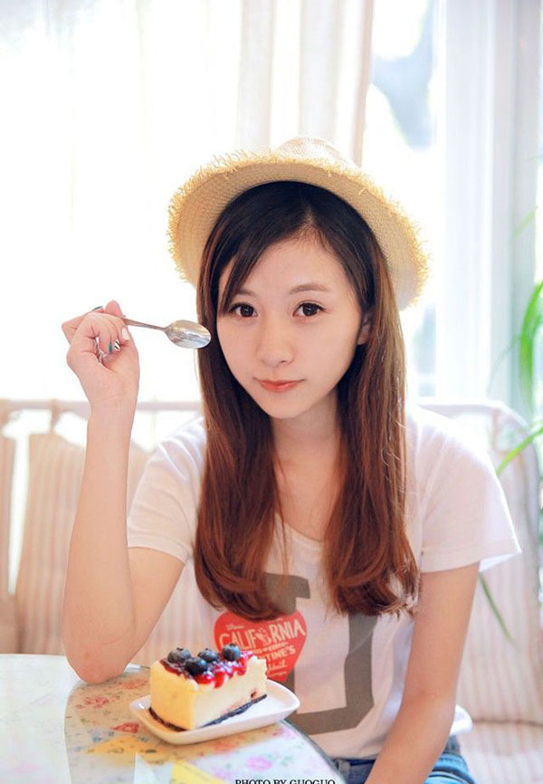 开学刚来的可爱迷人小师妹