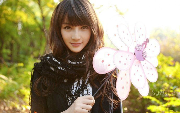 小丁贝莉Showgirl黎靖雯清纯写真欣赏