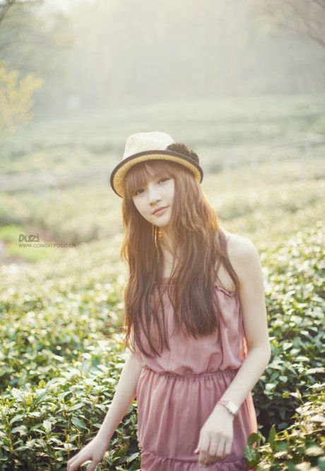 小丁贝莉Showgirl黎靖雯清纯写真欣赏