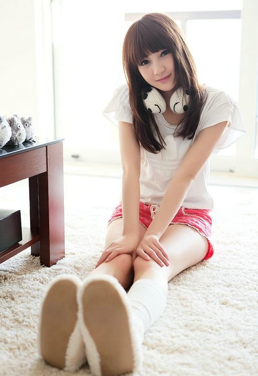 小丁贝莉Showgirl黎靖雯清纯写真欣赏