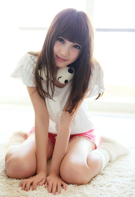 小丁贝莉Showgirl黎靖雯清纯写真欣赏