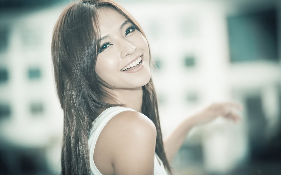 巨乳尤物性感迷人唯美写真