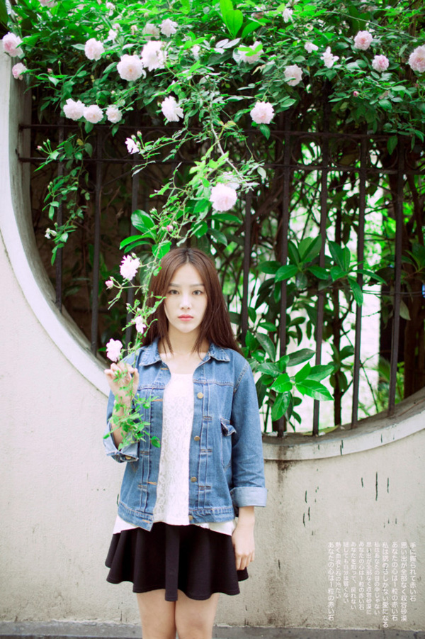 气质美女外拍清纯迷人写真