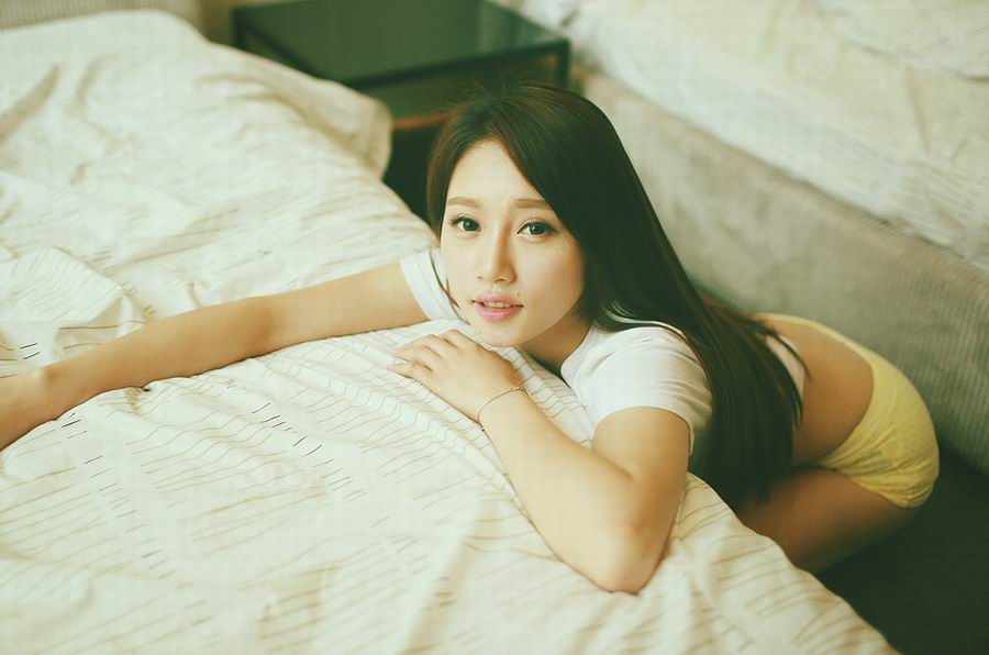 清纯MM居家迷人私房诱惑照