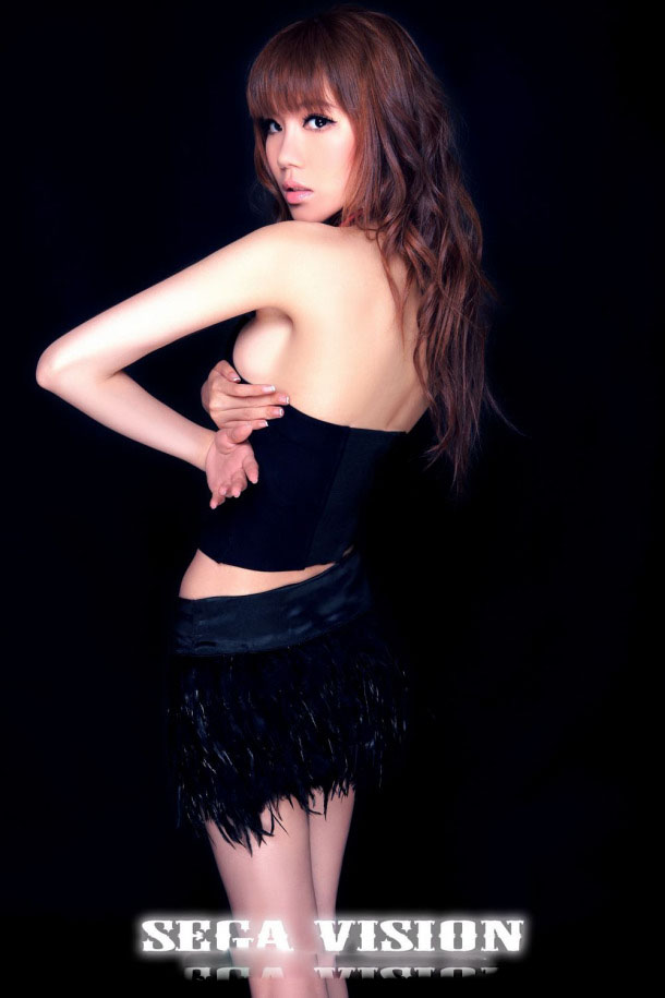 Showgir头牌叶梓萱演绎狂野美