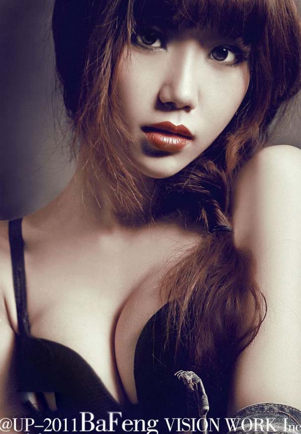 Showgir头牌叶梓萱演绎狂野美